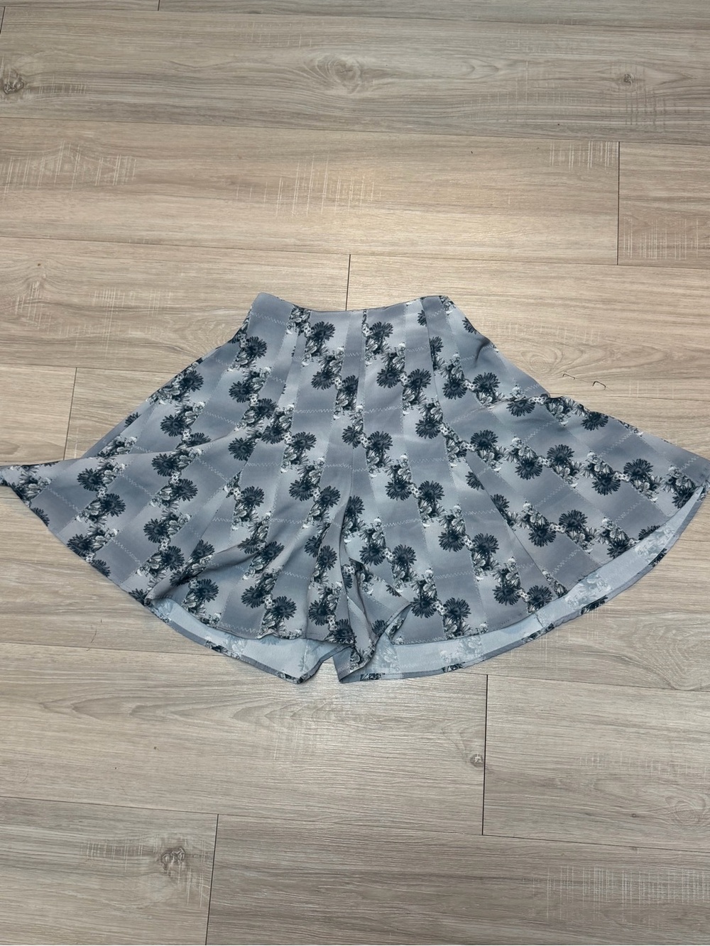 High Waisted Flowy Shorts Gray Floral Pleated Skirt Shorts Elastic Waist
